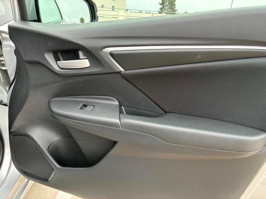 Used 2015 Honda Fit LX image 23