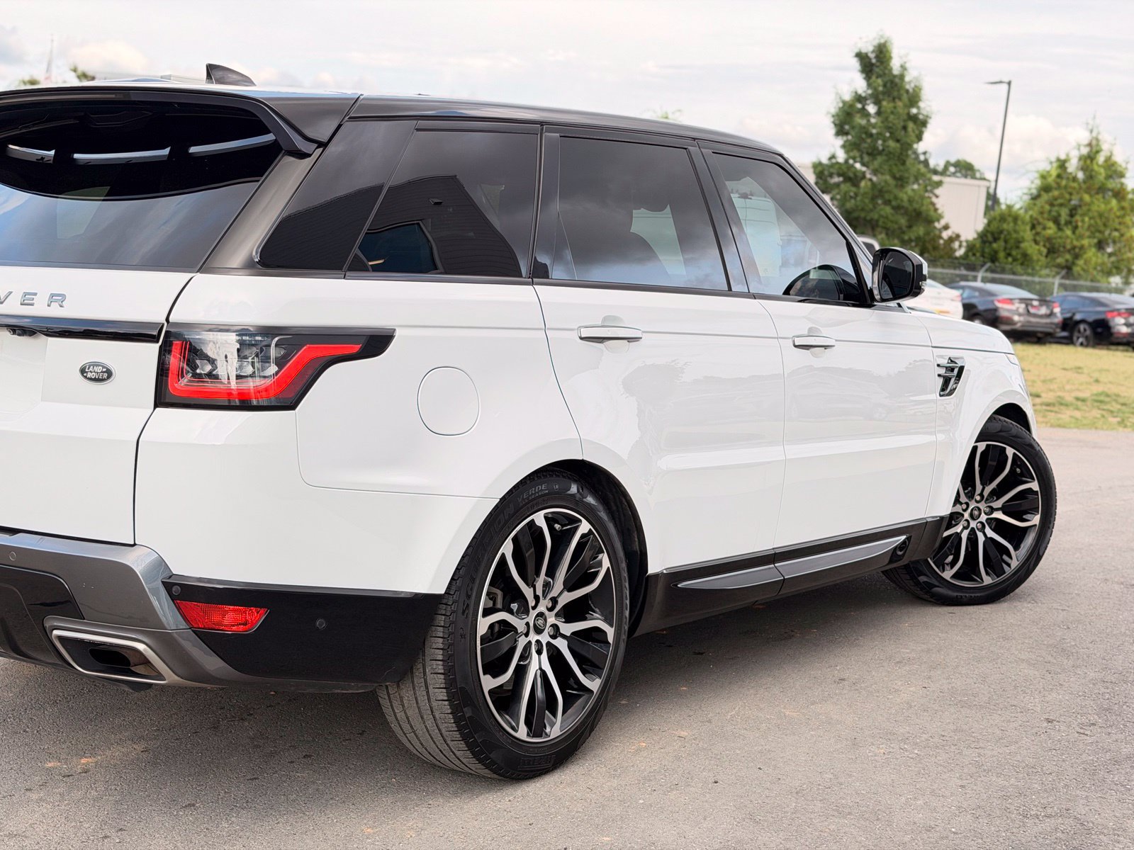 Used 2022 Land Rover Range Rover Sport HSE Silver Edition AWD/4WD image 15