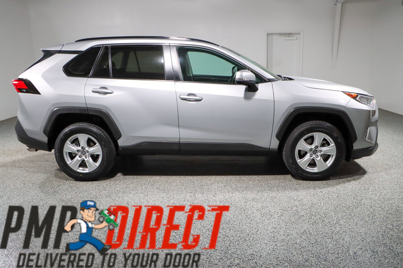 Used 2019 Toyota RAV4 XLE image 6