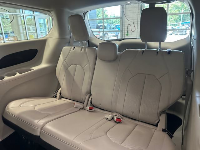 Used 2021 Chrysler Voyager Lxi FWD image 16