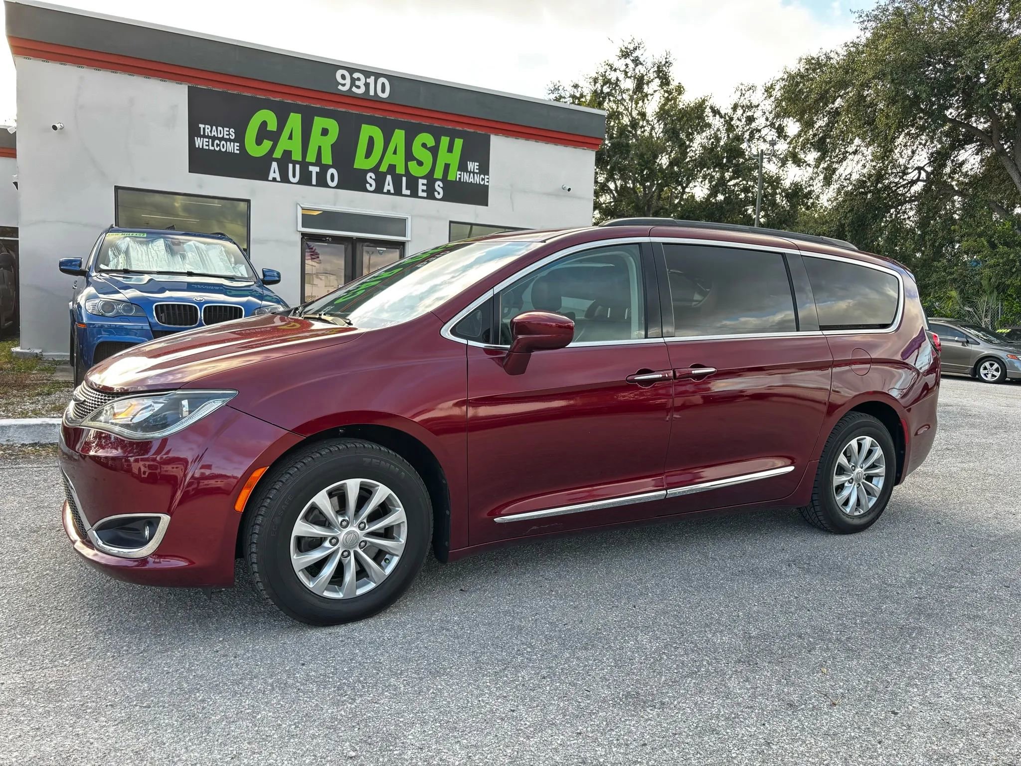 Used 2017 Chrysler Pacifica Touring-L