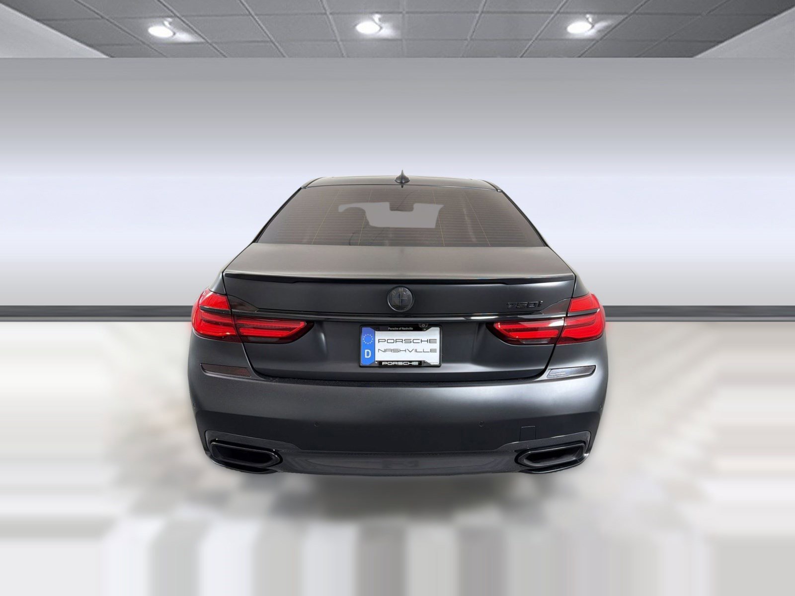 Used 2017 BMW 750i RWD image 10