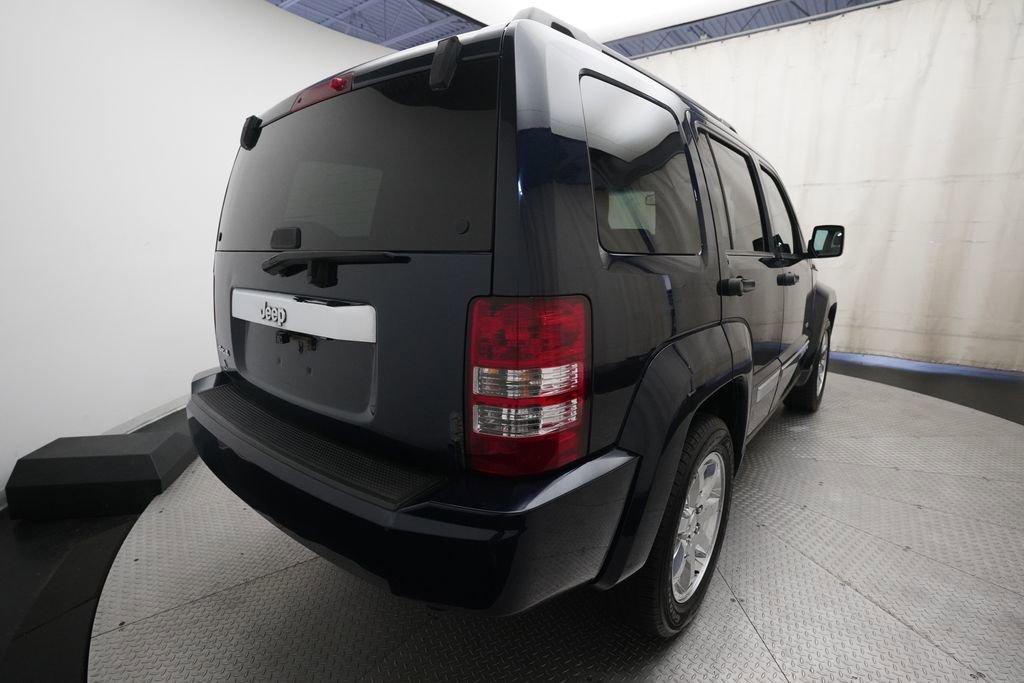 Used 2012 Jeep Liberty Sport AWD/4WD image 13