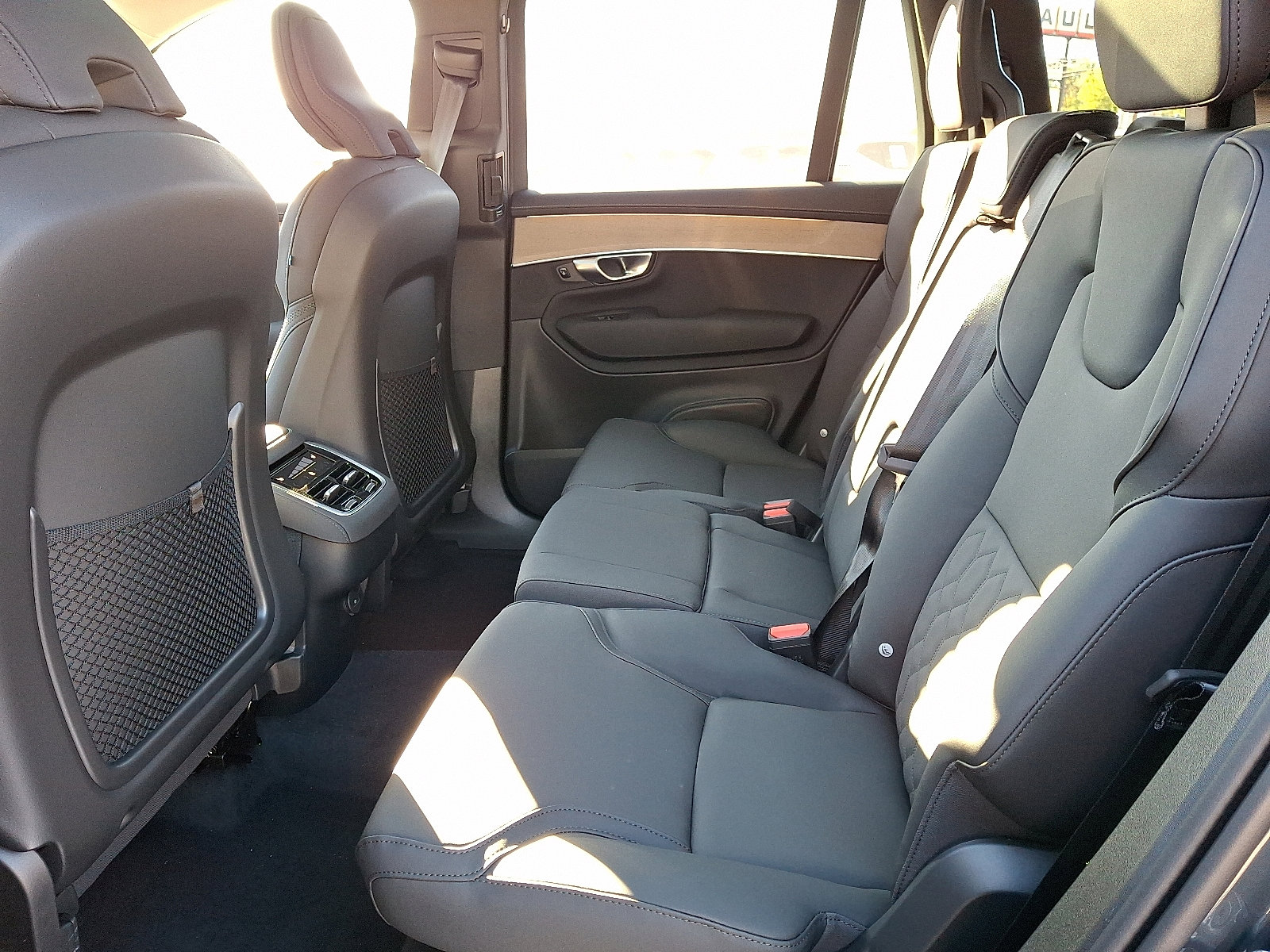 New 2026 Volvo XC90 B5 Plus image 5