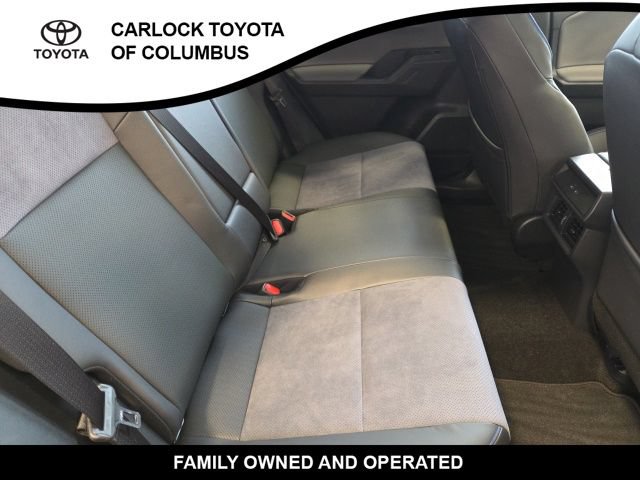 Used 2026 Toyota RAV4 XSE AWD/4WD image 16