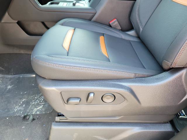 New 2026 GMC Sierra 2500 AT4 w/ AT4 Premium Plus Package image 13