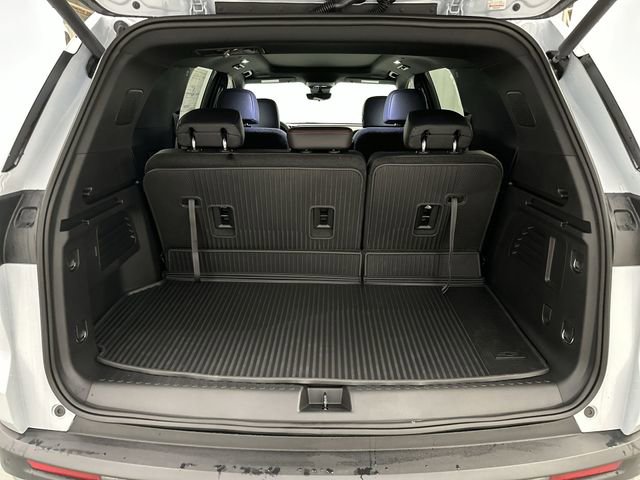 New 2026 Chevrolet Traverse Z71 w/ Driver Confidence Package AWD/4WD image 22