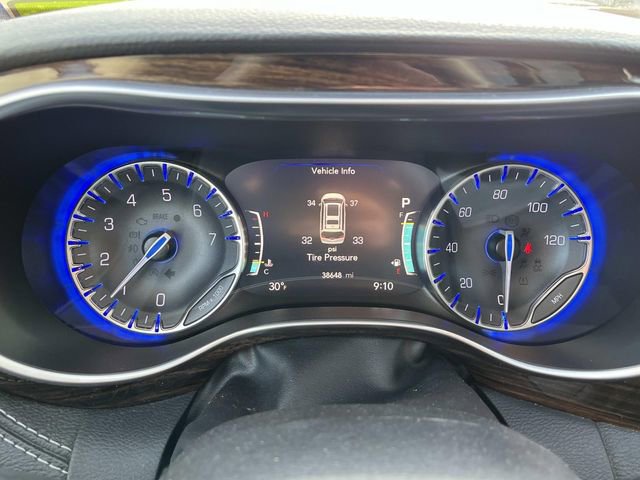 Used 2024 Chrysler Pacifica Limited image 39