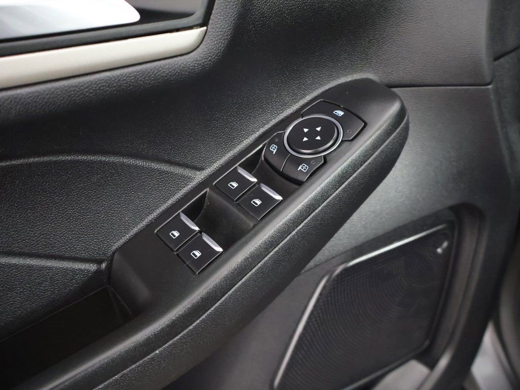 Used 2022 Ford Escape SEL w/ Technology Package image 40