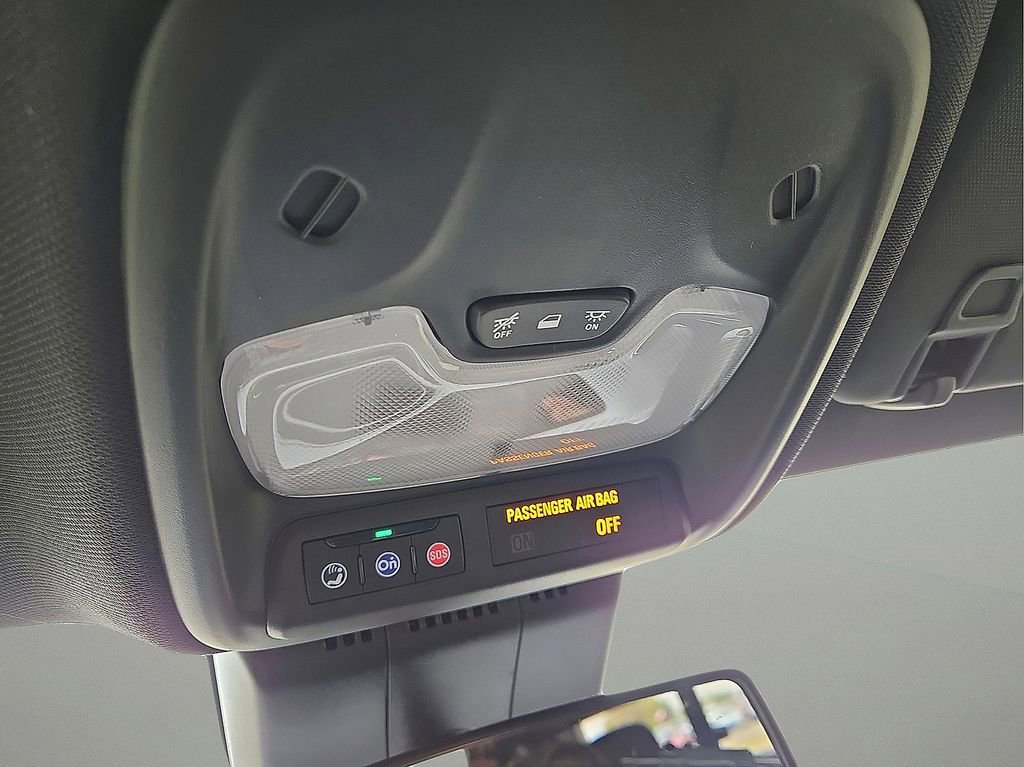 Used 2025 Chevrolet Colorado Trail Boss w/ Midnight Edition image 29