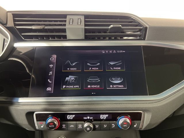 Used 2022 Audi Q3 2.0T Premium image 25