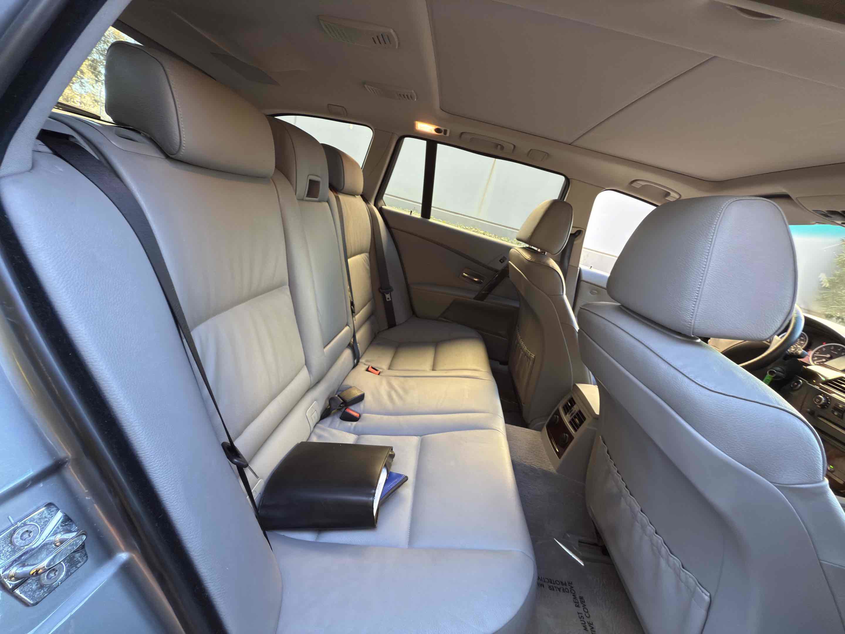 Used 2006 BMW 530xi Wagon image 65