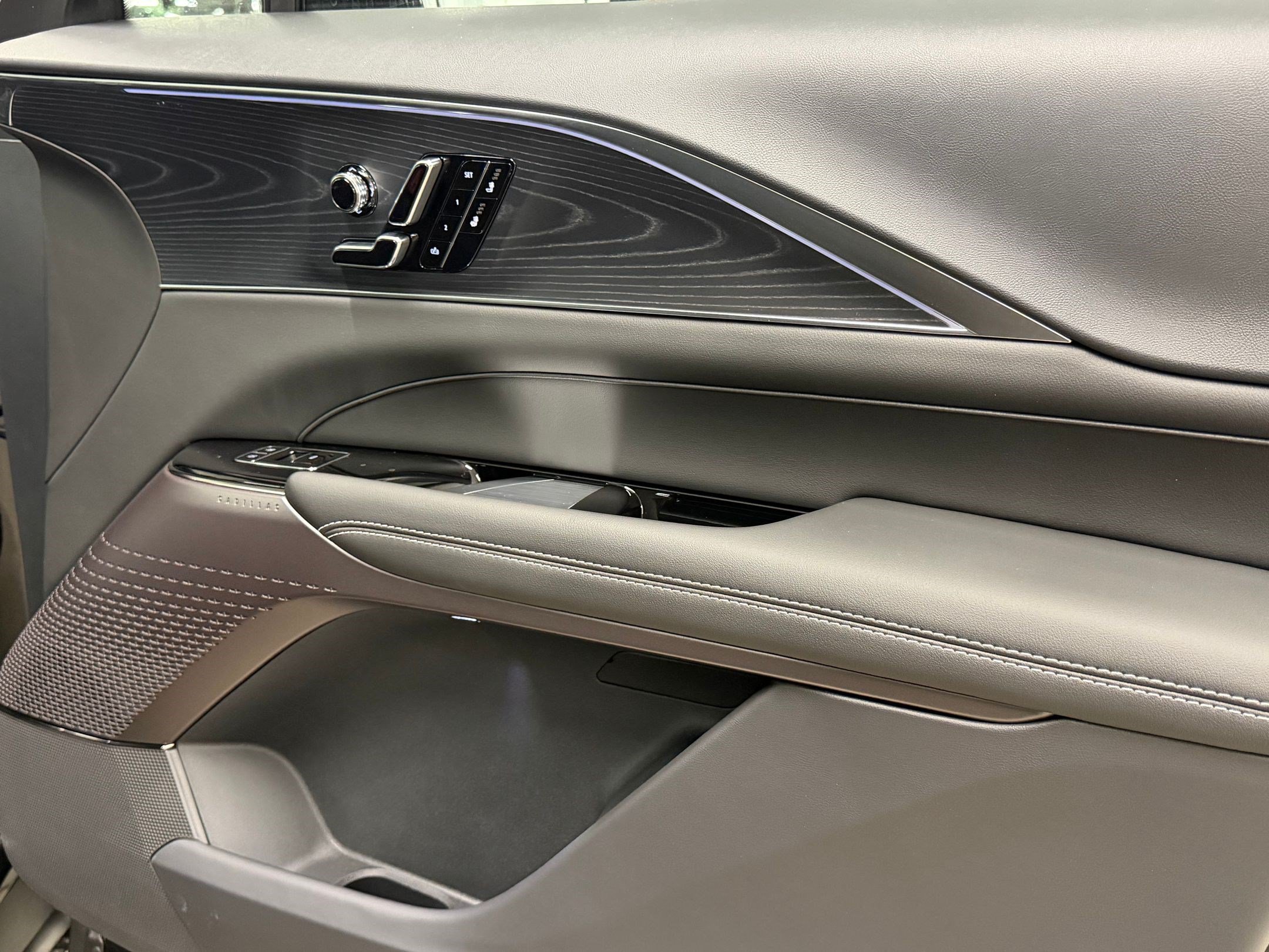 New 2026 Cadillac Lyriq Sport AWD/4WD image 46