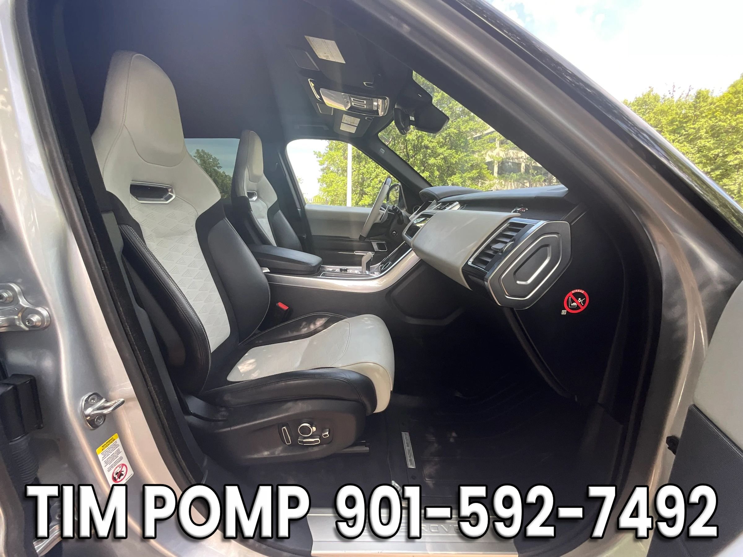 Used 2019 Land Rover Range Rover Sport SVR AWD/4WD image 27