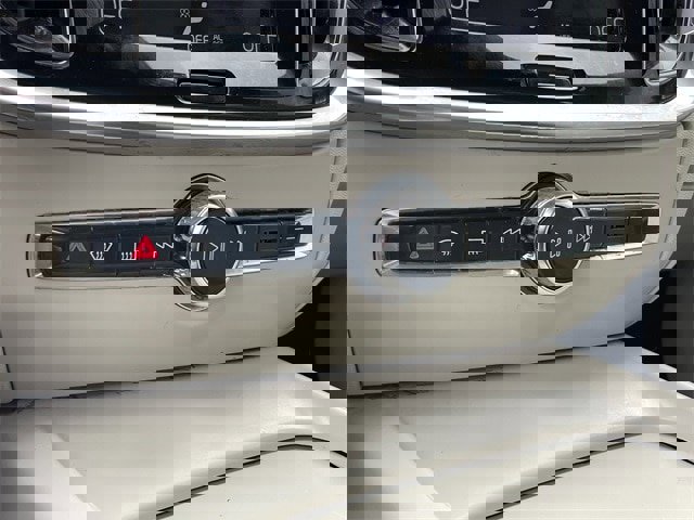 Used 2020 Volvo S60 T5 Momentum image 19