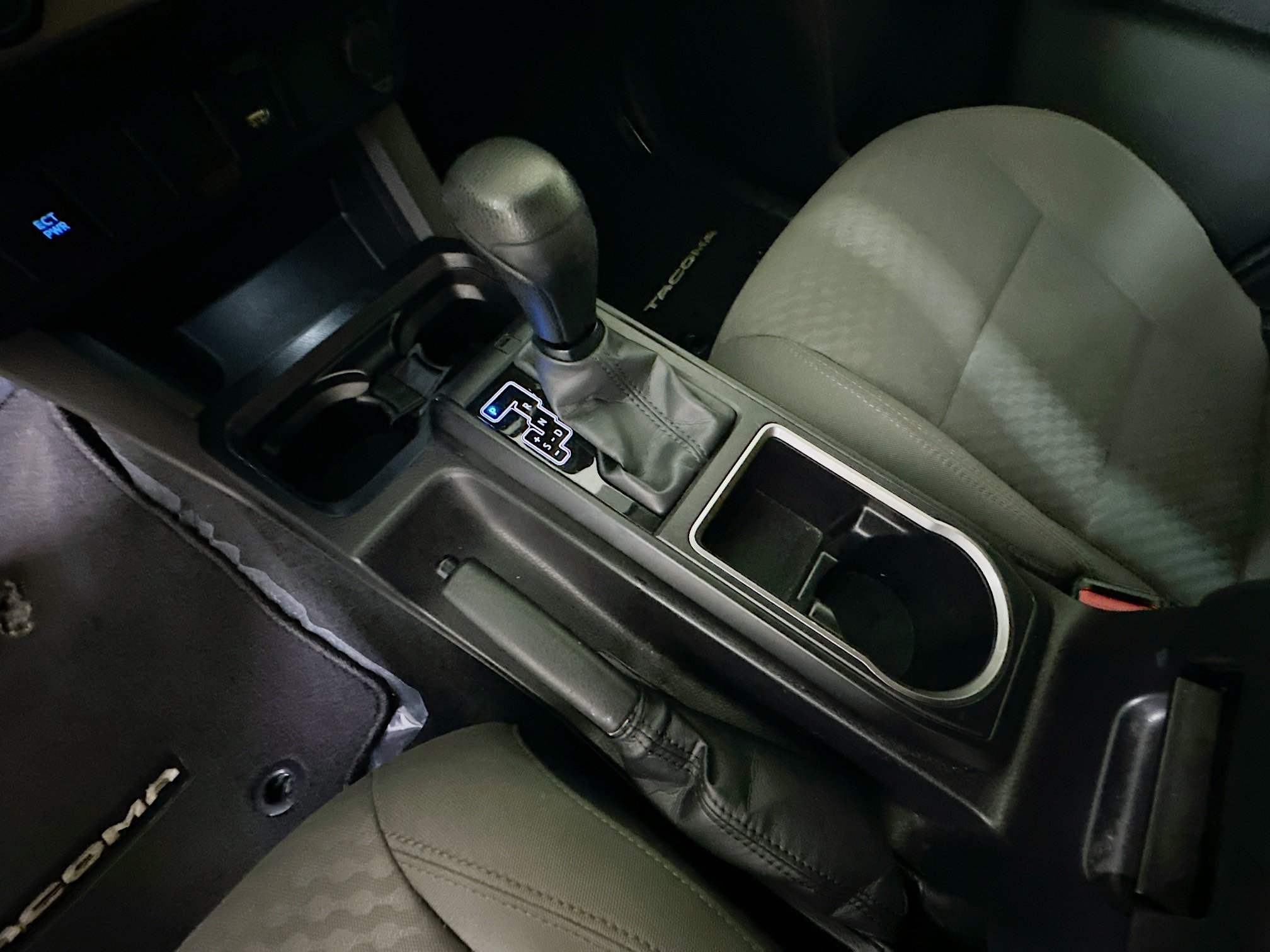 Used 2023 Toyota Tacoma SR w/ SR Convenience Package RWD image 21