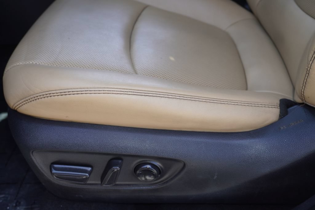 Certified 2020 Toyota RAV4 Limited AWD/4WD image 10