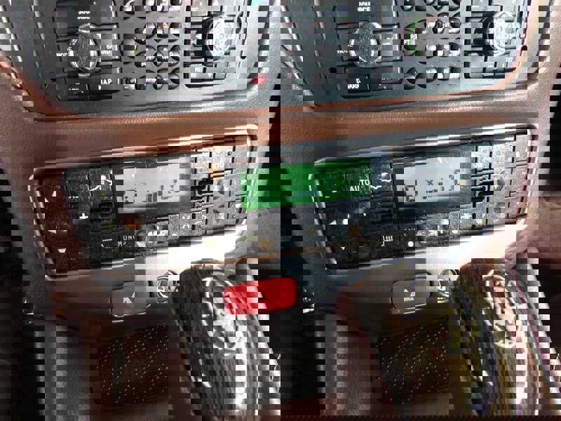 Used 2010 Maserati GranTurismo S image 49