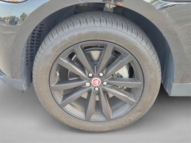 Used 2017 Jaguar F-PACE Prestige AWD/4WD image 10