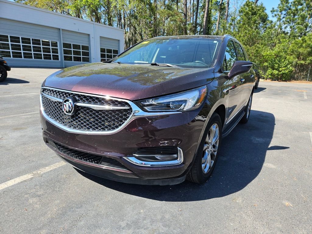 Used 2020 Buick Enclave Avenir w/ Avenir Technology Package AWD/4WD image 2