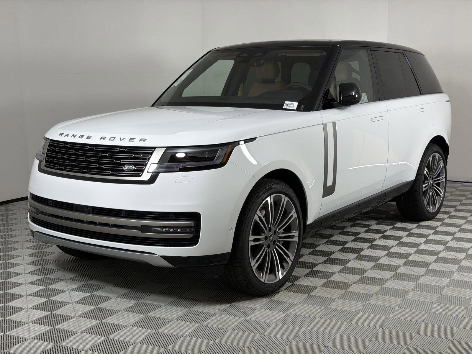New 2025 Land Rover Range Rover SE