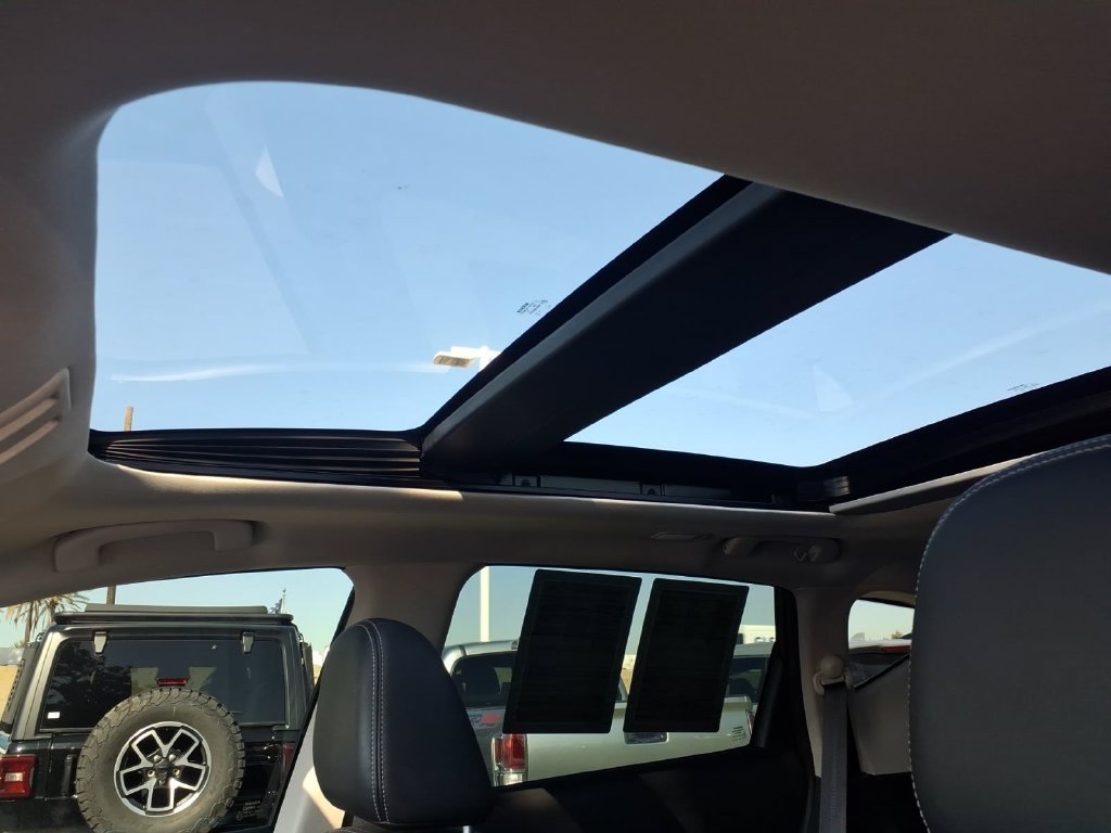 Used 2023 Nissan Murano SL w/ SL Moonroof Package FWD image 35