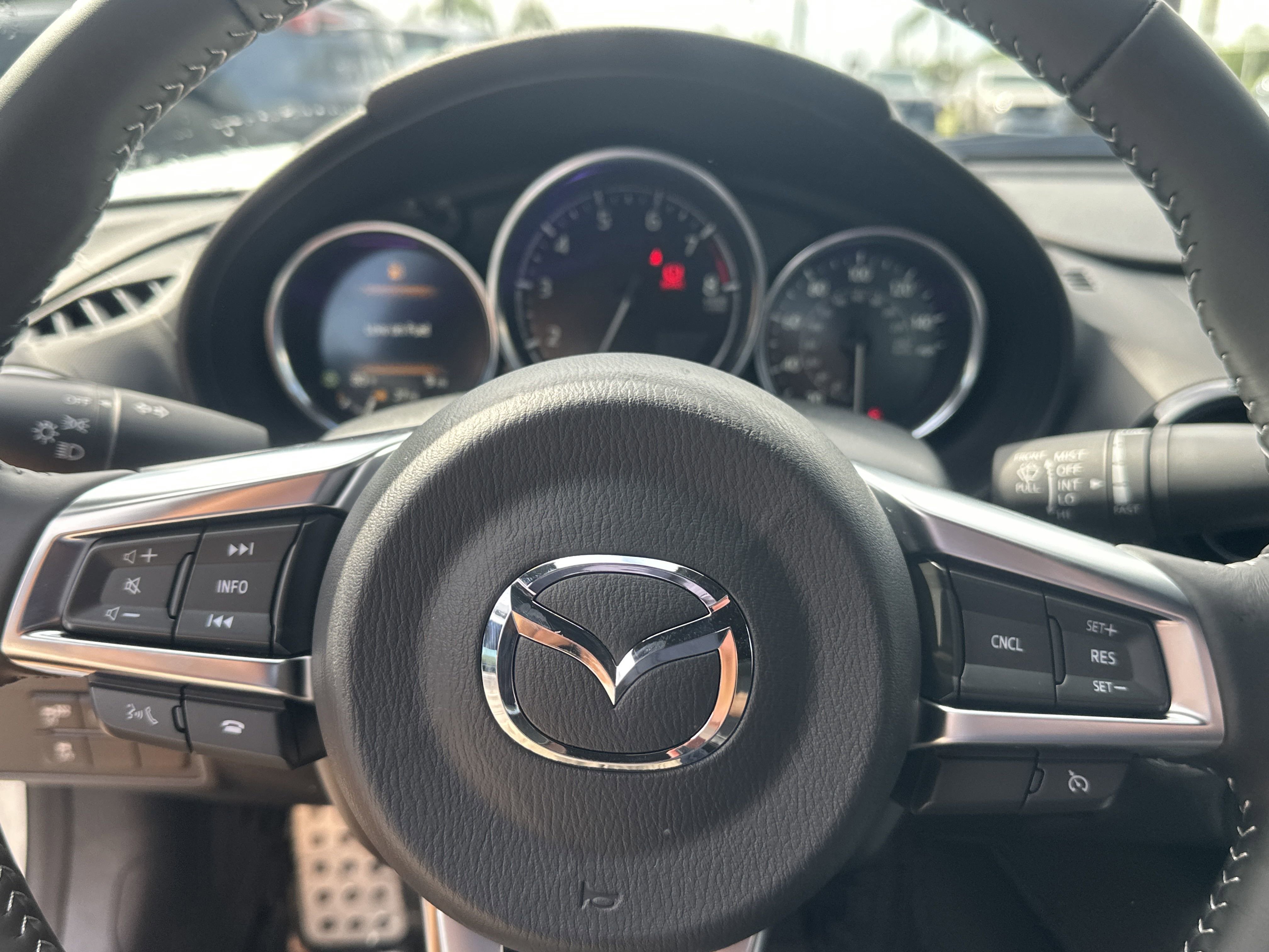 New 2025 MAZDA MX-5 Miata Club w/ Interior Package image 13