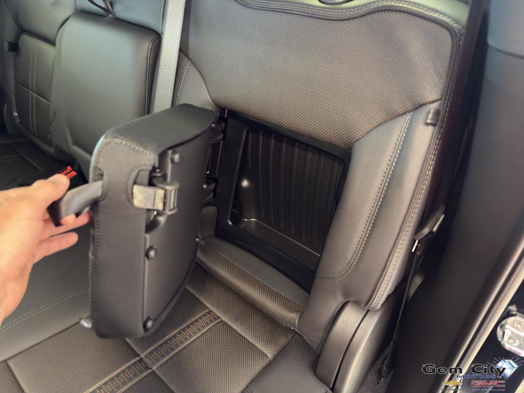 New 2025 Chevrolet Silverado 1500 High Country w/ Midnight Edition image 11