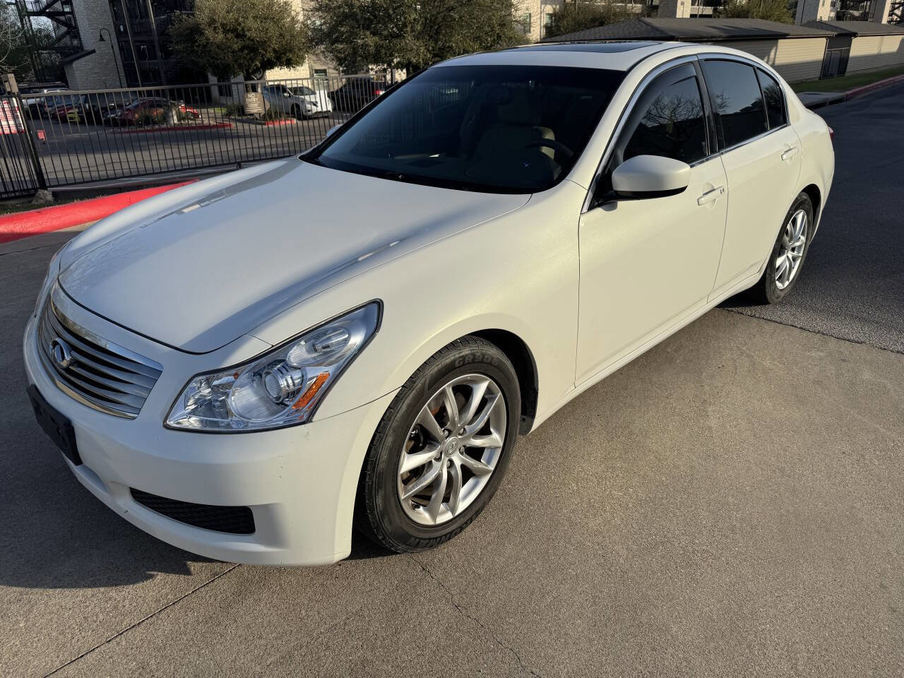 Used 2009 INFINITI G37 Journey w/ Premium Pkg RWD image 8