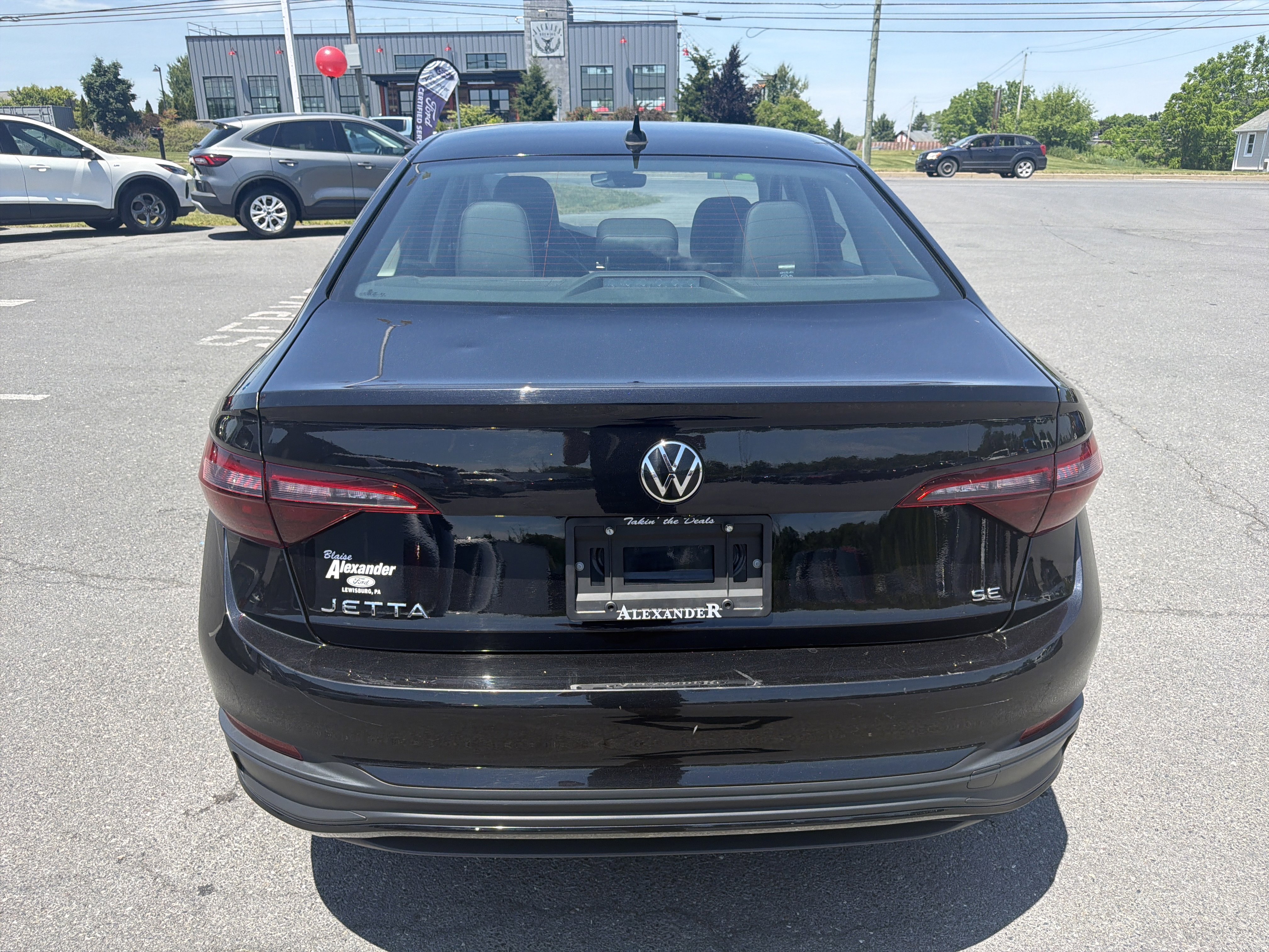 Used 2024 Volkswagen Jetta SE FWD video 4