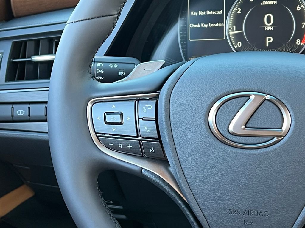 New 2025 Lexus ES 350 w/ Premium Package image 16