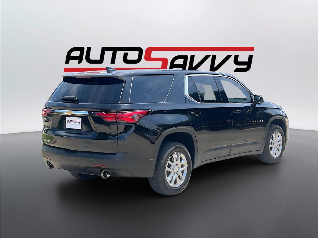 Used 2023 Chevrolet Traverse LS FWD image 7