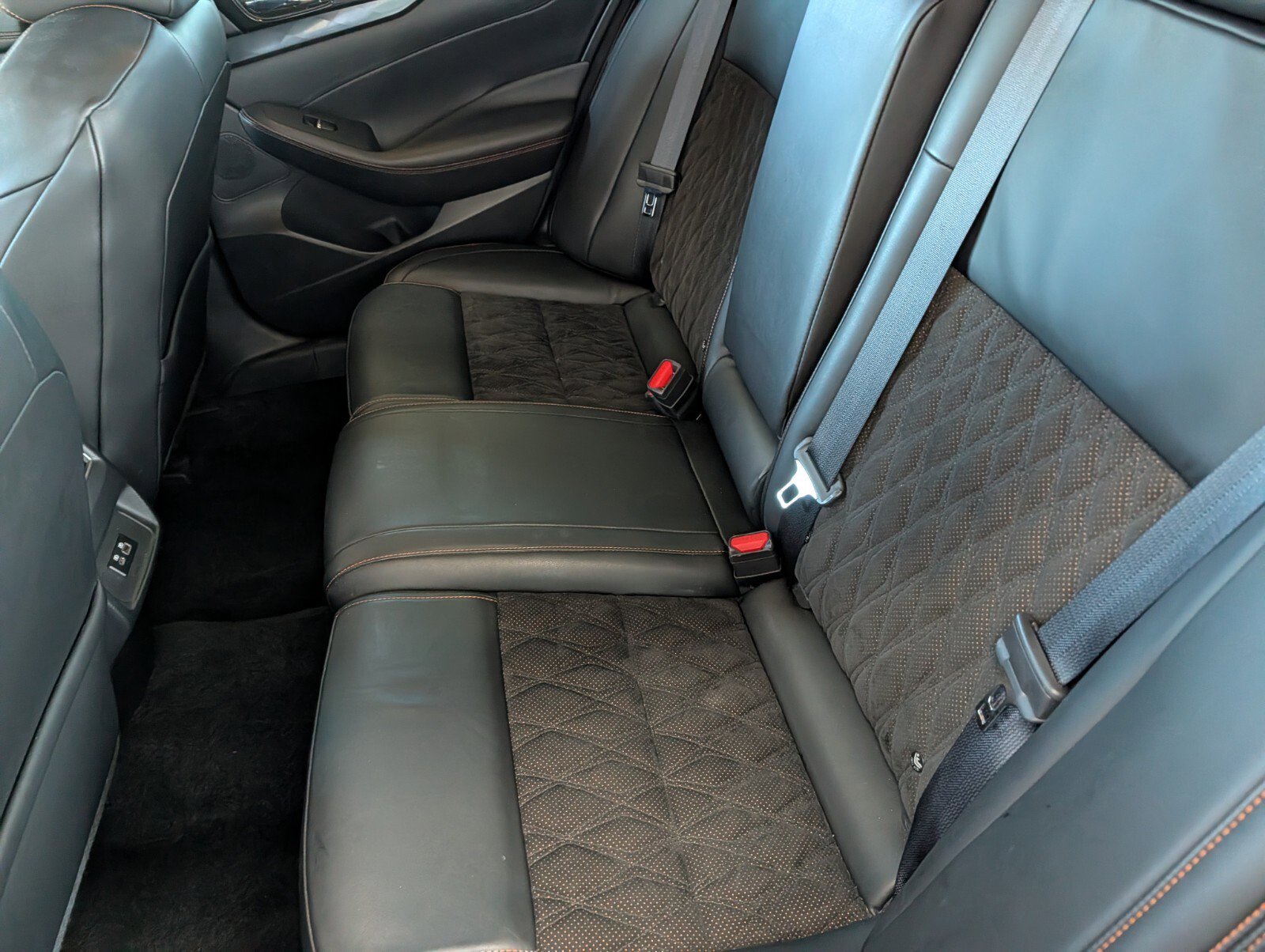 Used 2021 Nissan Maxima SR w/ Sport Mat Group image 11