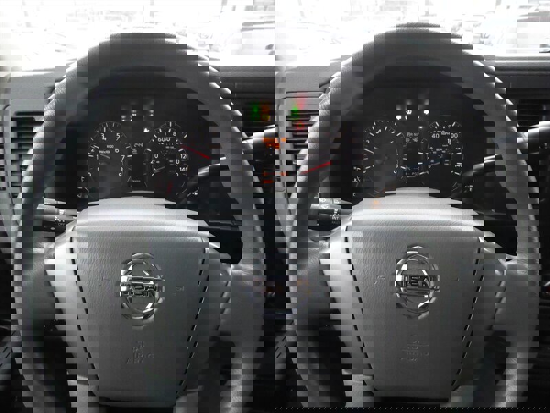 Used 2016 Nissan NV 3500 S image 11