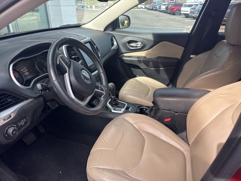 Used 2016 Jeep Cherokee Limited FWD image 3