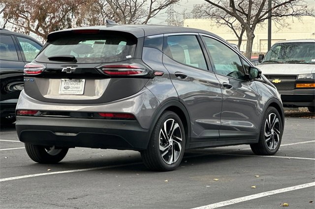 Used 2022 Chevrolet Bolt LT w/ Infotainment Package image 4