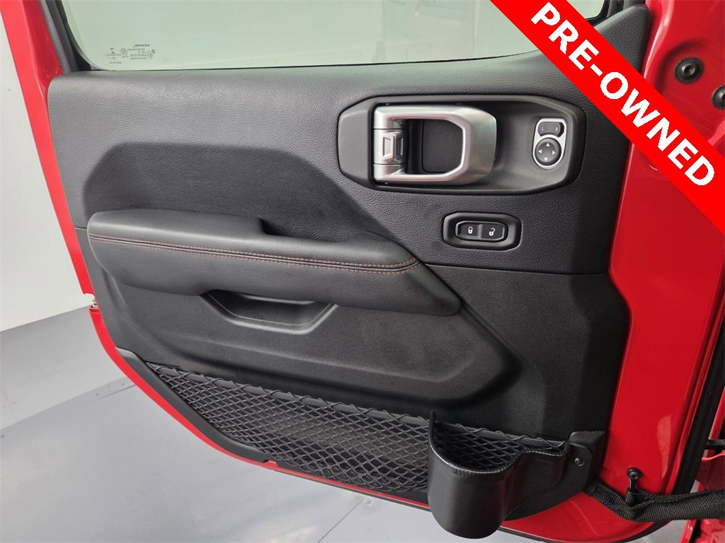 Used 2018 Jeep Wrangler Unlimited Rubicon w/ Dual Top Group image 32