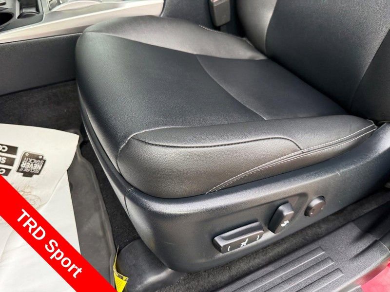 Used 2024 Toyota 4Runner TRD Sport AWD/4WD image 17
