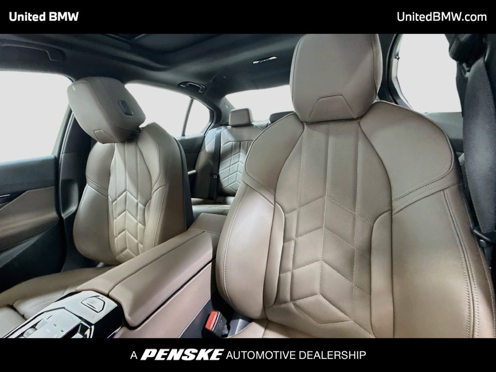 New 2027 BMW 530i w/ Premium Package RWD image 5