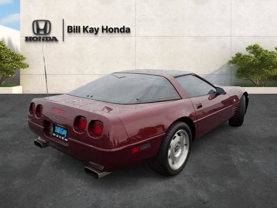 Used 1993 Chevrolet Corvette Coupe RWD image 3