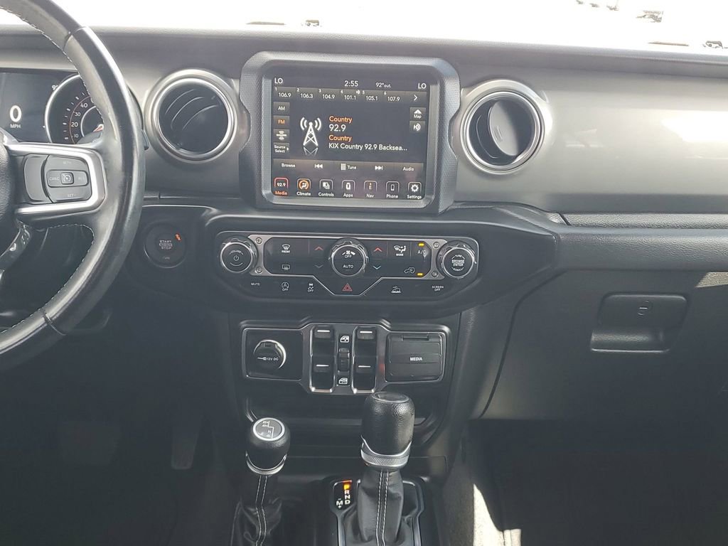 Used 2022 Jeep Wrangler Unlimited Sahara image 10