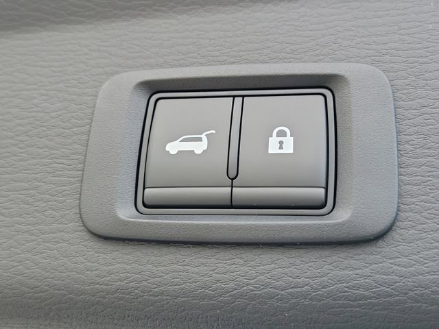 New 2026 Mitsubishi Outlander SE image 12