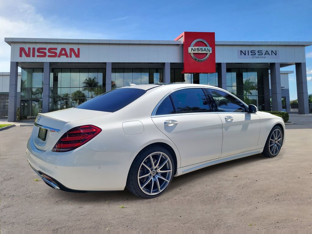 Used 2019 Mercedes-Benz S 560 Sedan image 4