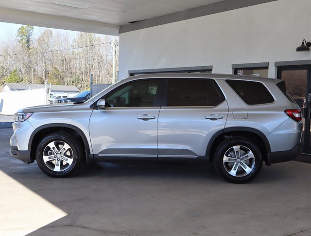 Used 2025 Honda Pilot EX-L image 2