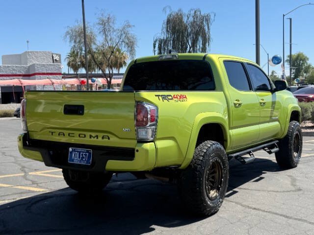 Used 2023 Toyota Tacoma TRD Sport w/ TRD Premium Sport Package AWD/4WD image 3