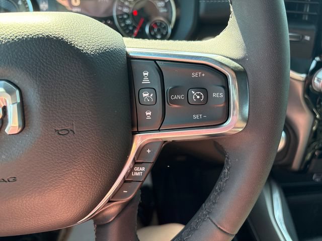 Used 2025 RAM 1500 Laramie AWD/4WD image 12