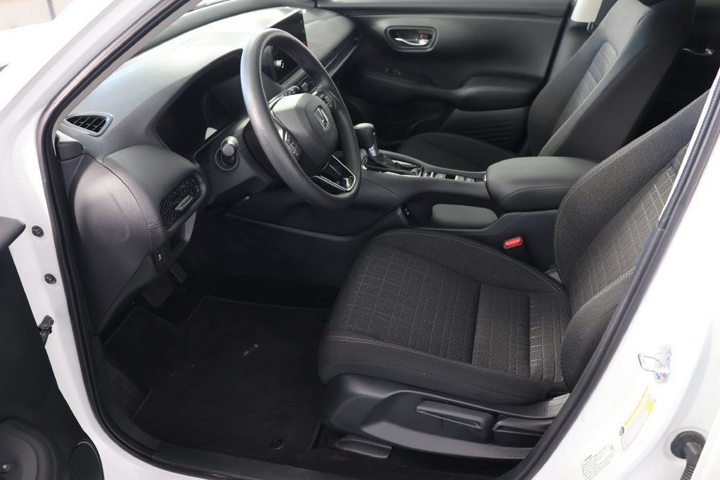 Certified 2026 Honda HR-V LX image 17