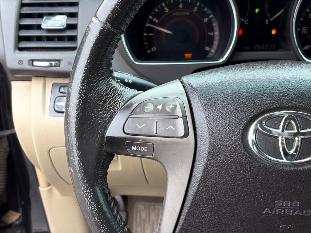 Used 2010 Toyota Highlander 2WD image 14