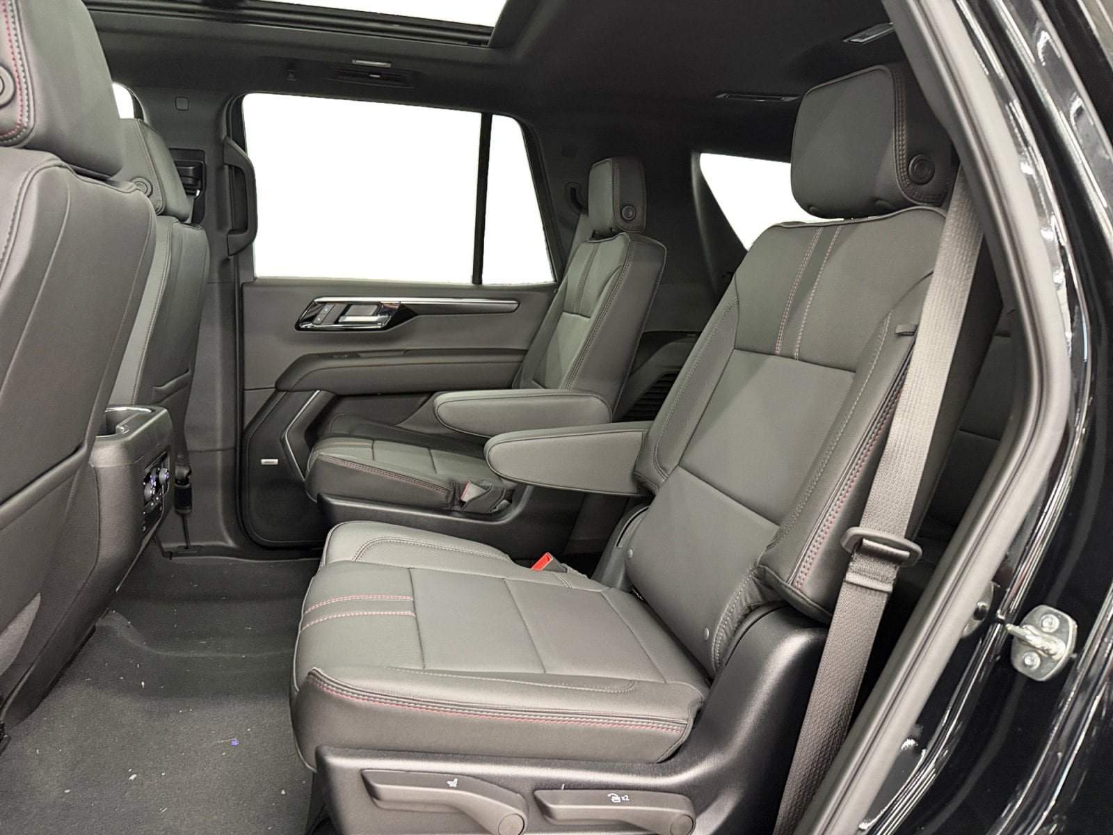 New 2026 Chevrolet Tahoe RST w/ Comfort Package AWD/4WD image 10