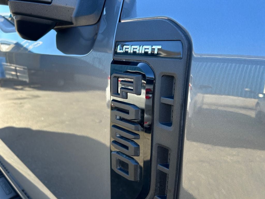 Used 2023 Ford F250 Lariat w/ Sport Appearance Package AWD/4WD image 31